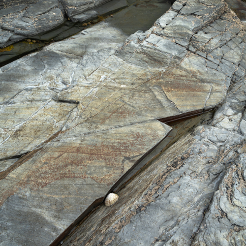  DSC2752 Double Arrow Rock Abstract 3 Greenaway Bay Polzeath 